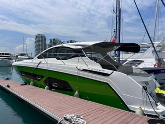 43' Azimut 2018 Yacht For Sale